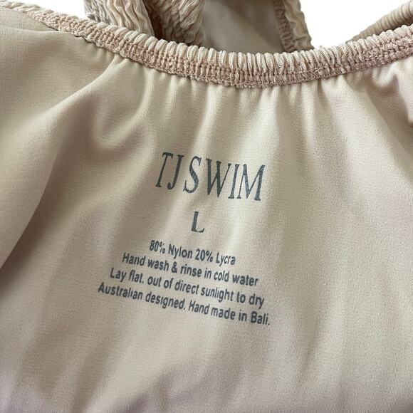 TJ SWIM One Piece Swimsuit Size Large - Picture 4 of 4
